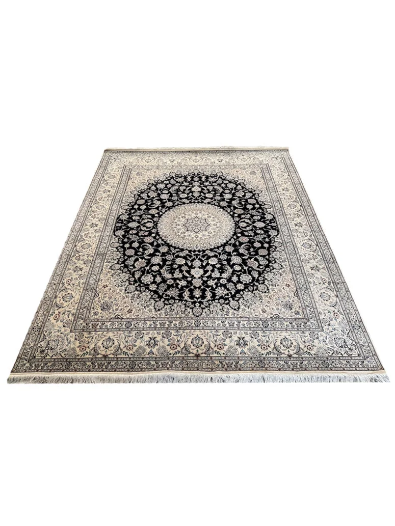 Fine Nain Rug | 7' X 8' - photo 2