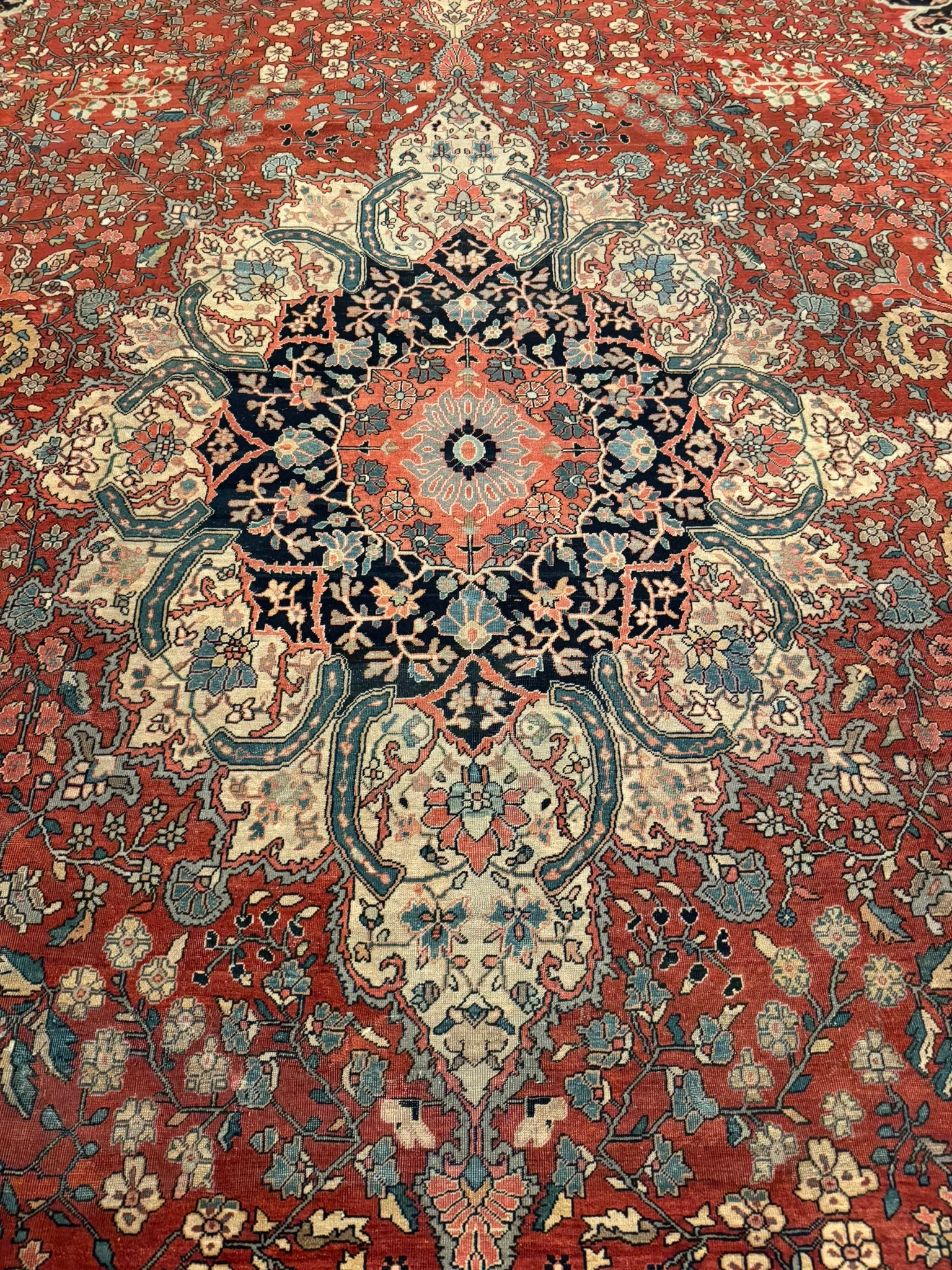 Antique Farahan Sarouk Rug | 11'11" x 17'10" - photo 7