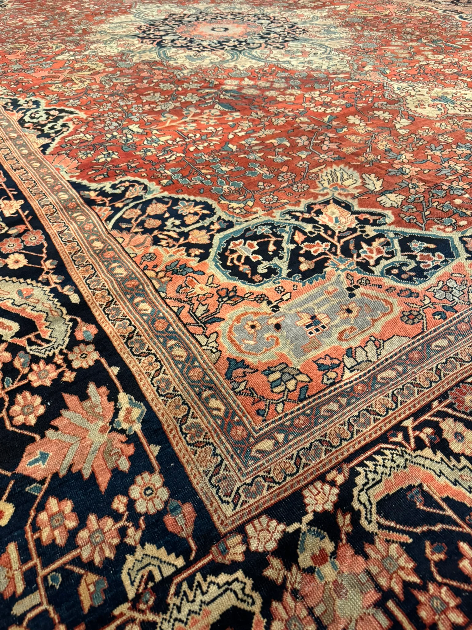 Antique Farahan Sarouk Rug | 11'11" x 17'10" - photo 8