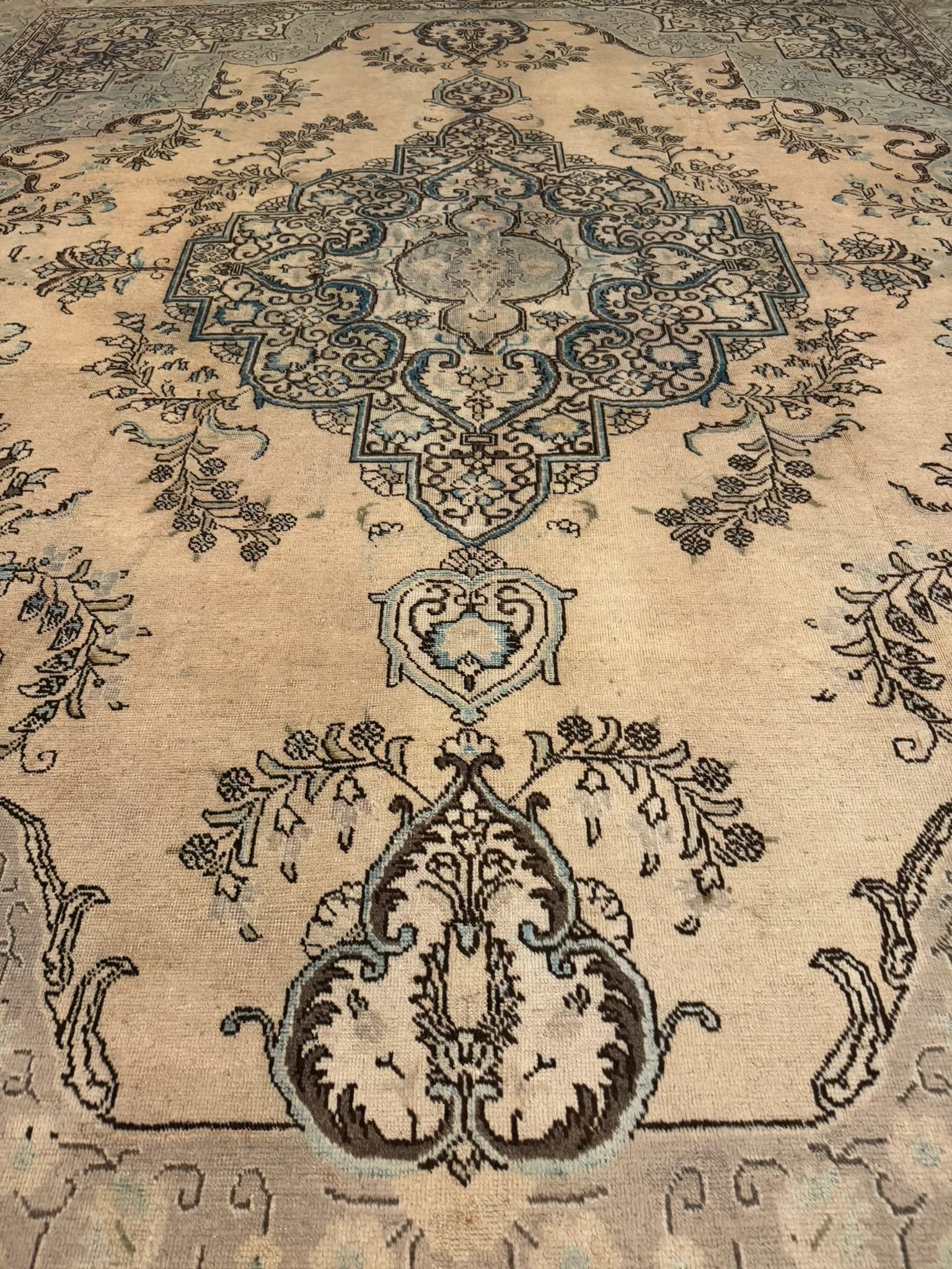 Vintage Tabriz Rug | 11'3" x 14'6" - photo 6