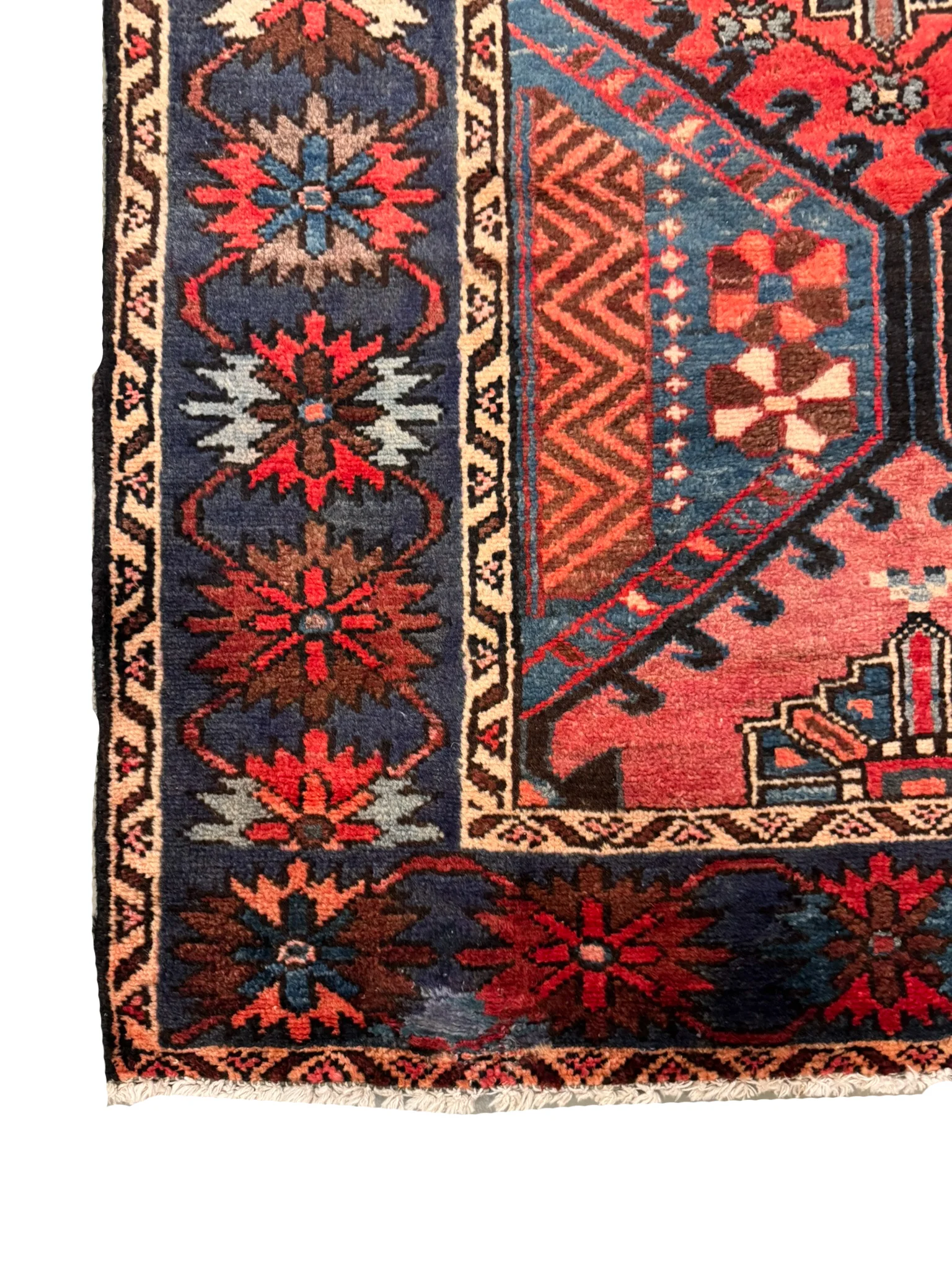 Bakhtiari Rug | 4'2" x 6'10" - photo 5