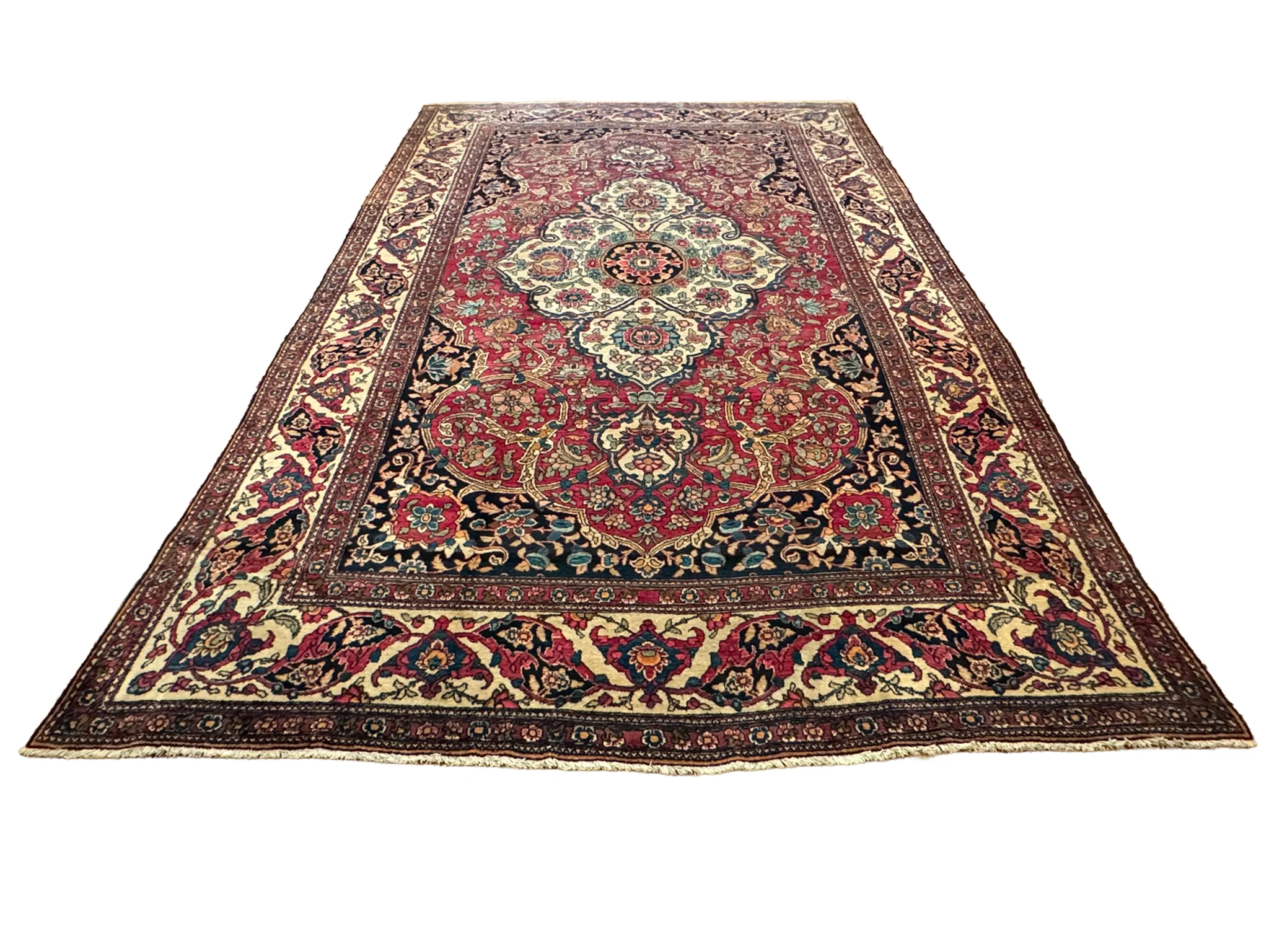 Fine Isfahan Rug | 10' x 15'9" - photo 3