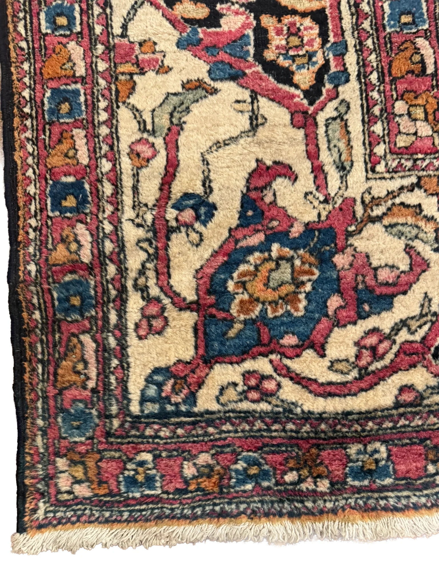Fine Isfahan Rug | 10' x 15'9" - photo 9