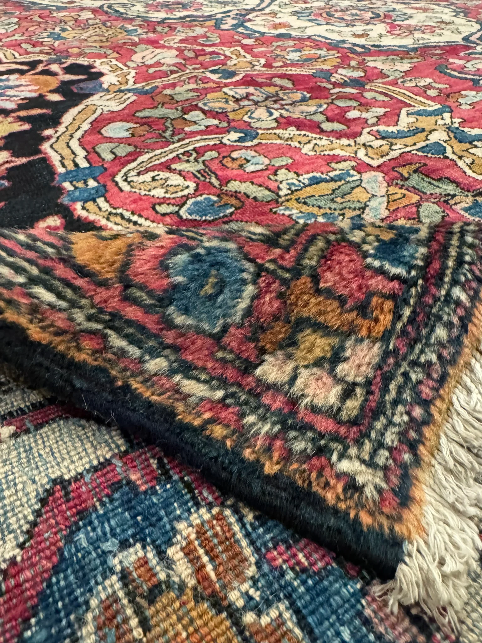 Fine Isfahan Rug | 10' x 15'9" - photo 12