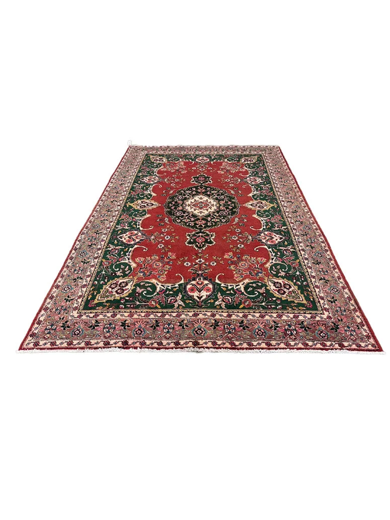 Fine Tabriz Rug | 7'5" X 10'9" - photo 2