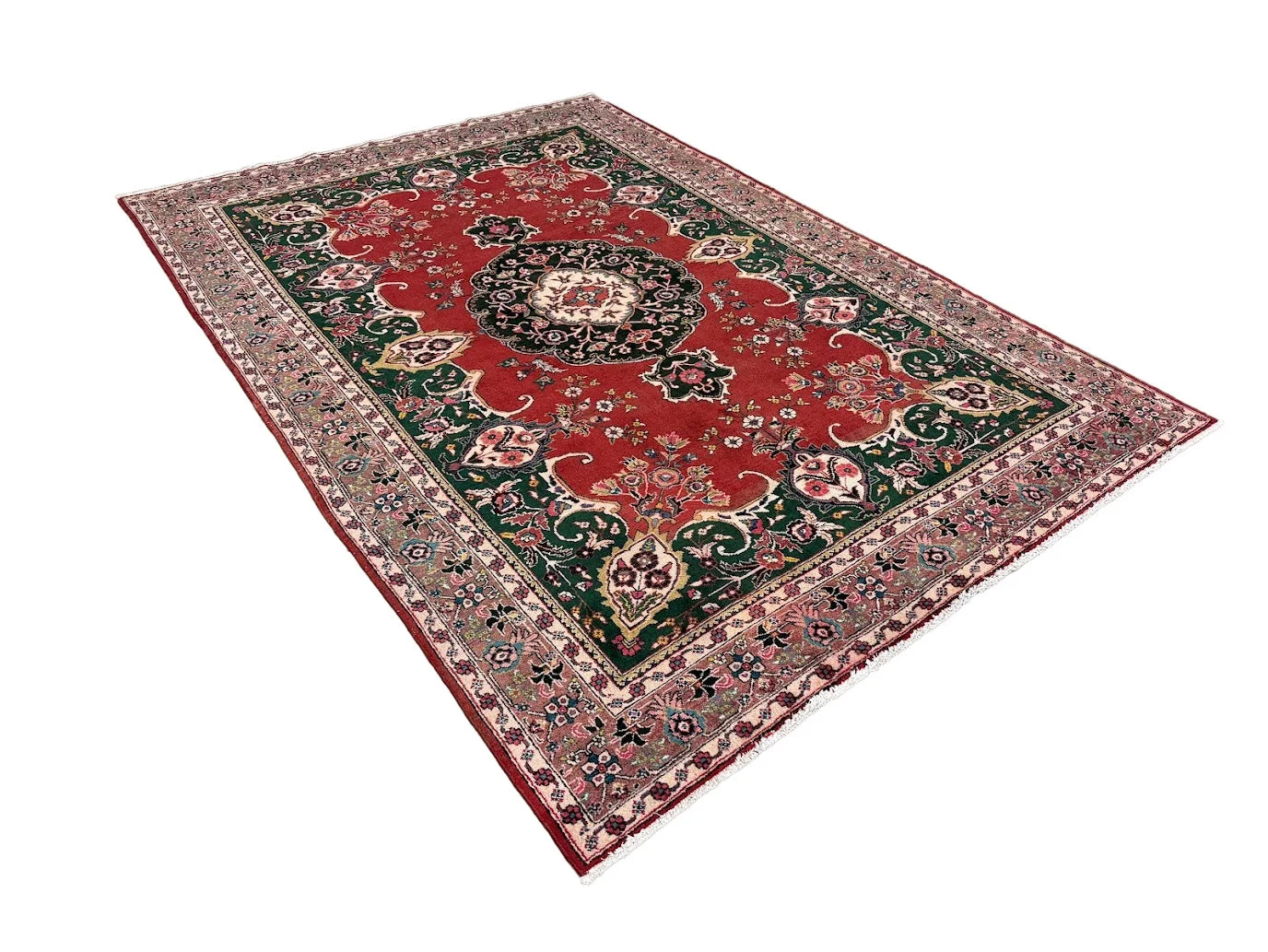 Fine Tabriz Rug | 7'5" X 10'9" - photo 5