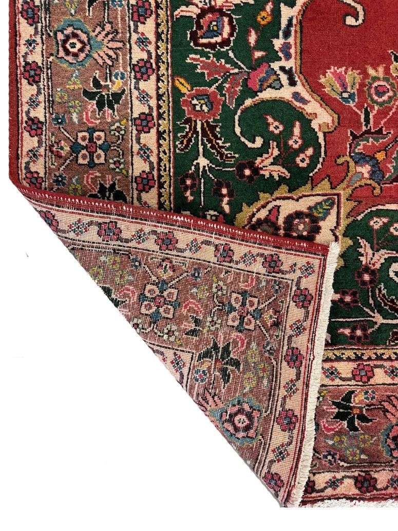Fine Tabriz Rug | 7'5" X 10'9" - photo 7
