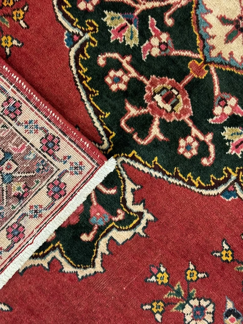 Fine Tabriz Rug | 7'5" X 10'9" - photo 8