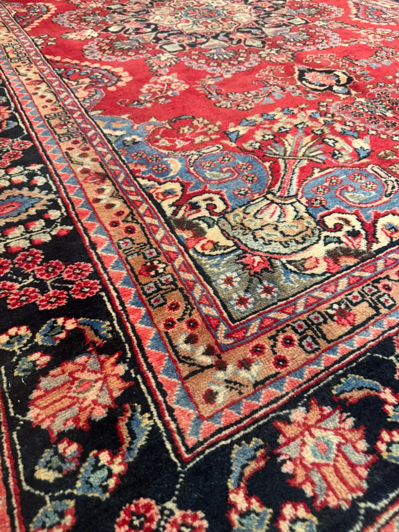 Fine Mashad Rug | 6'6" x 9'3" - photo 8