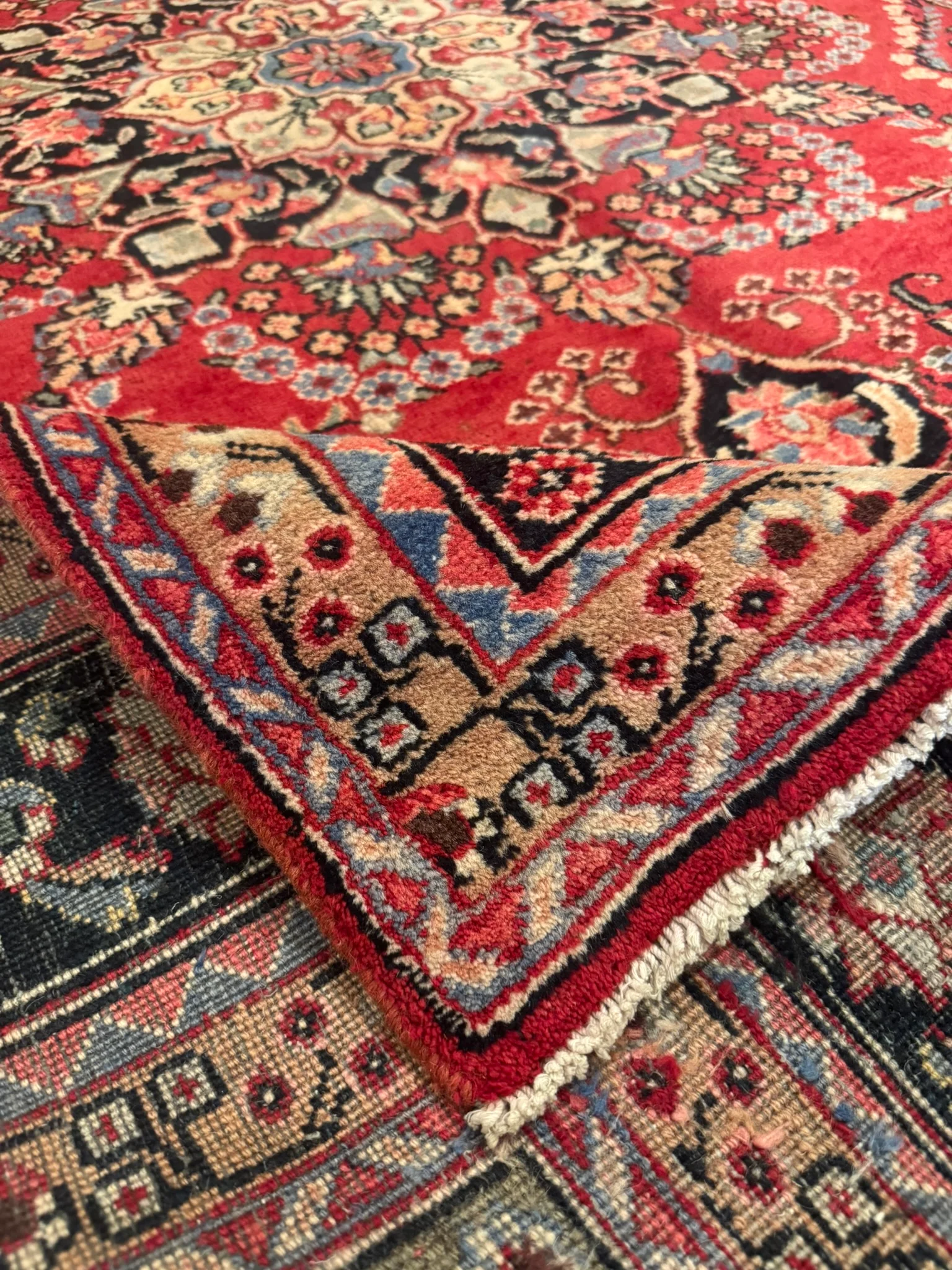 Fine Mashad Rug | 6'6" x 9'3" - photo 12
