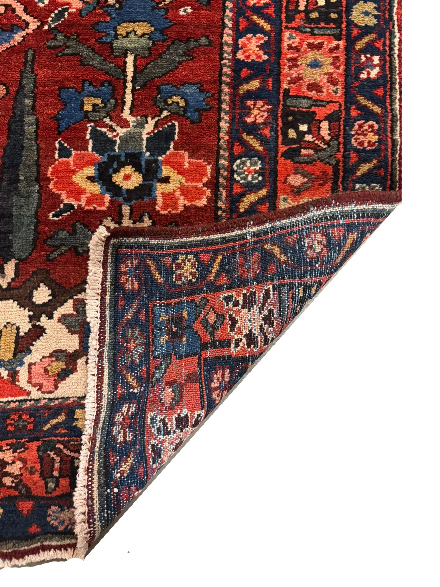 Bakhtiari Rug | 4'6" x 6'8" - photo 6