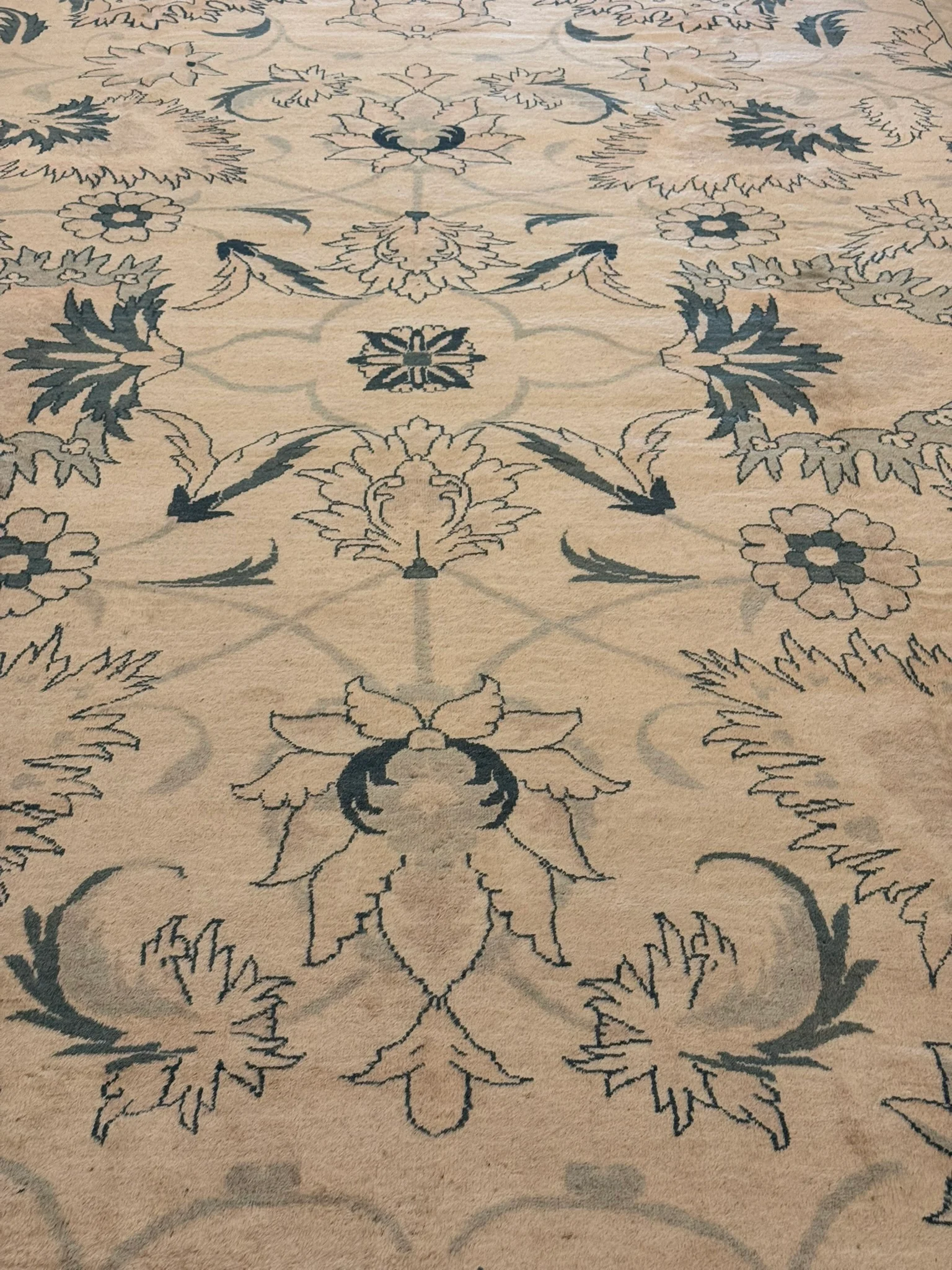 Mahal Rug | 11'4" x 16' - photo 7