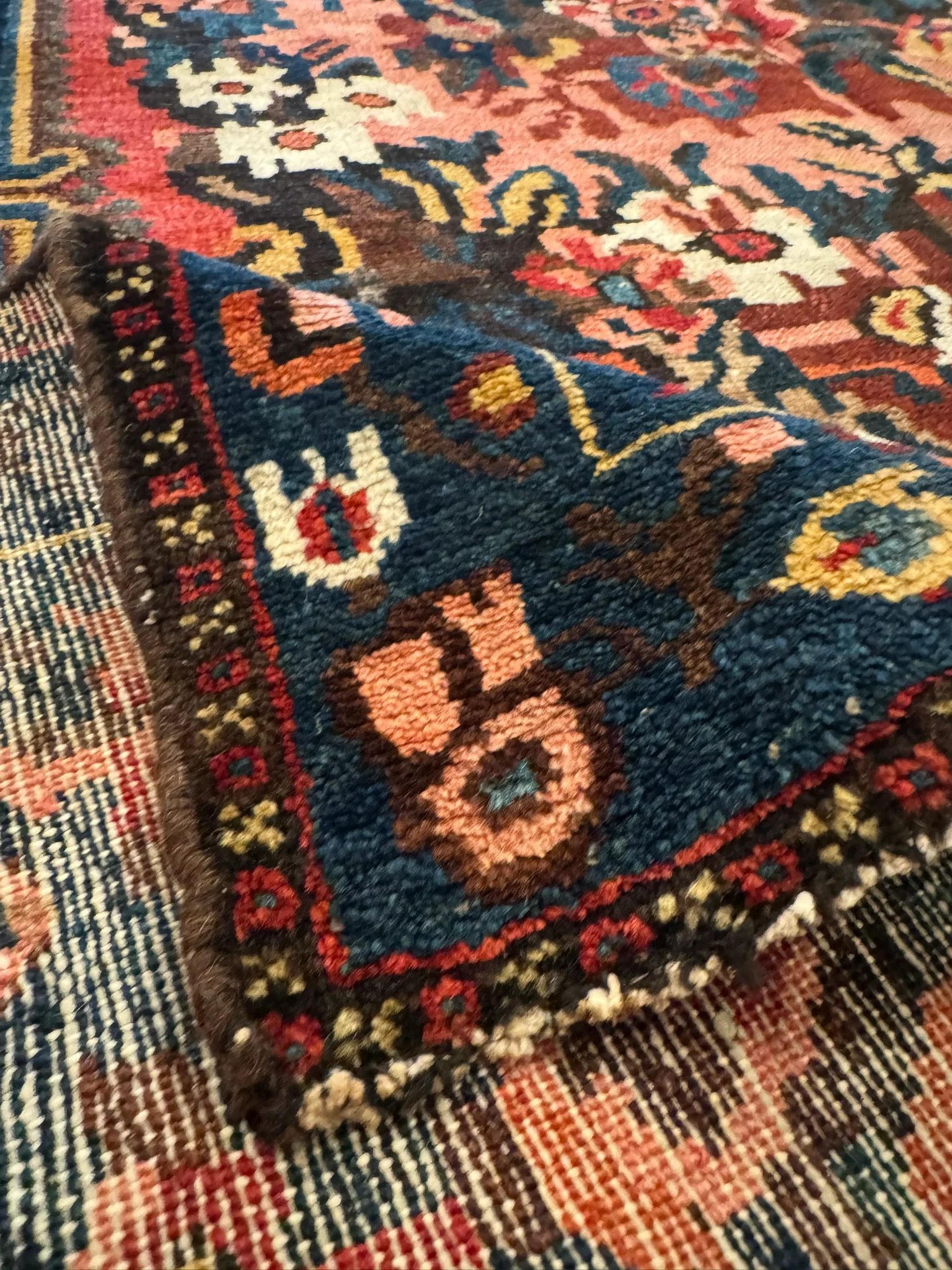 Bakhtiari Rug | 5' x 8'3" - photo 9