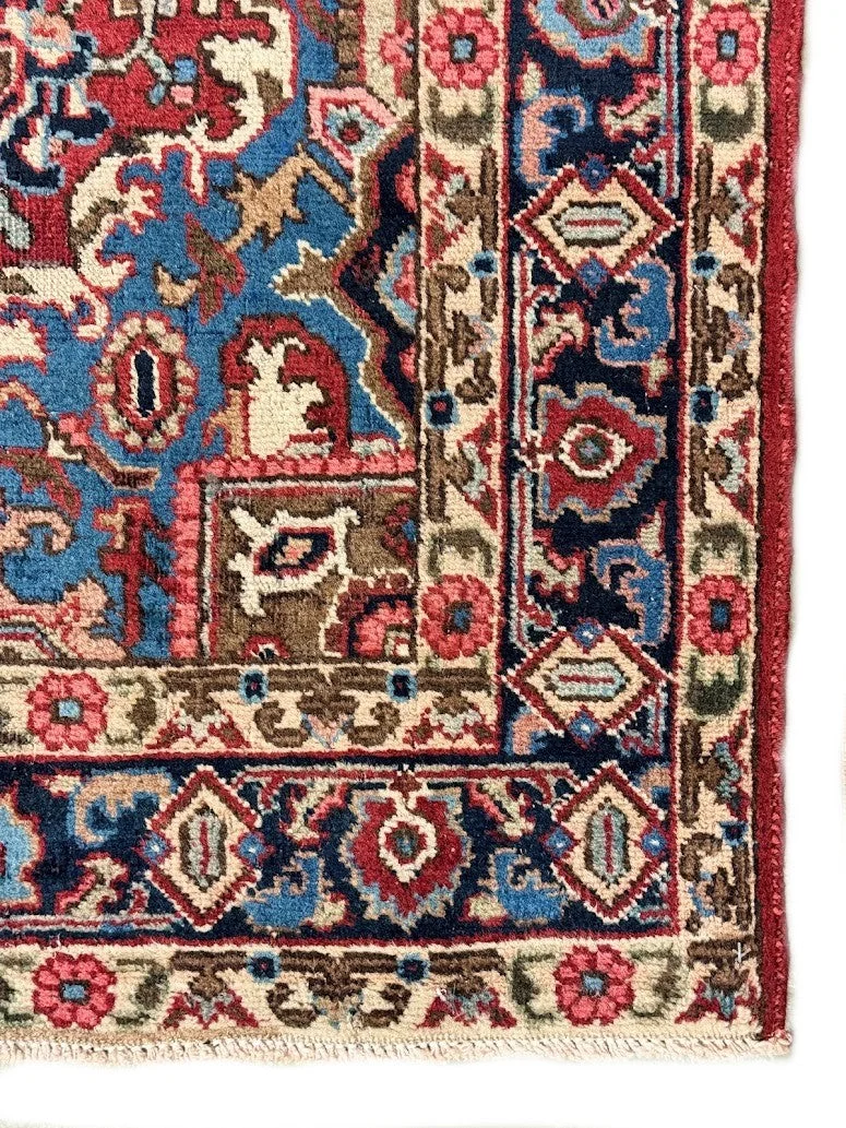 Antique Fine Heriz Rug | 4'5 X 6'1 - photo 7