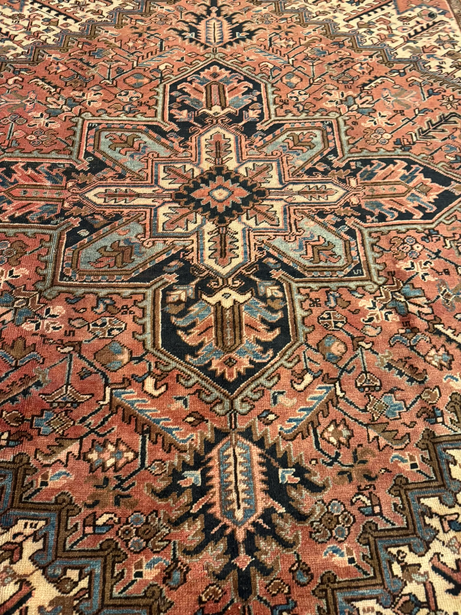 Antique Heriz Rug | 8'3" x 9'6" - photo 6
