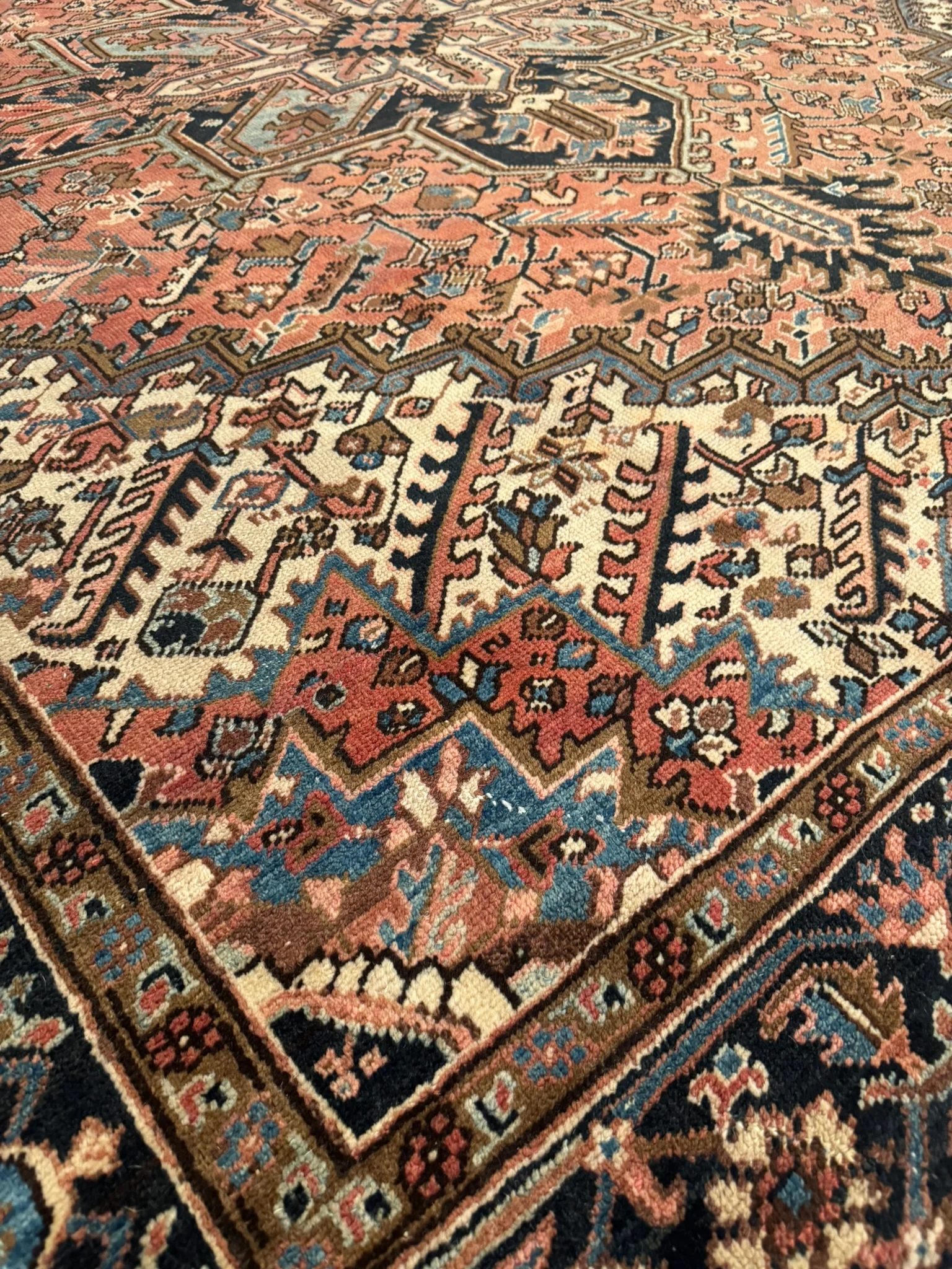 Antique Heriz Rug | 8'3" x 9'6" - photo 7