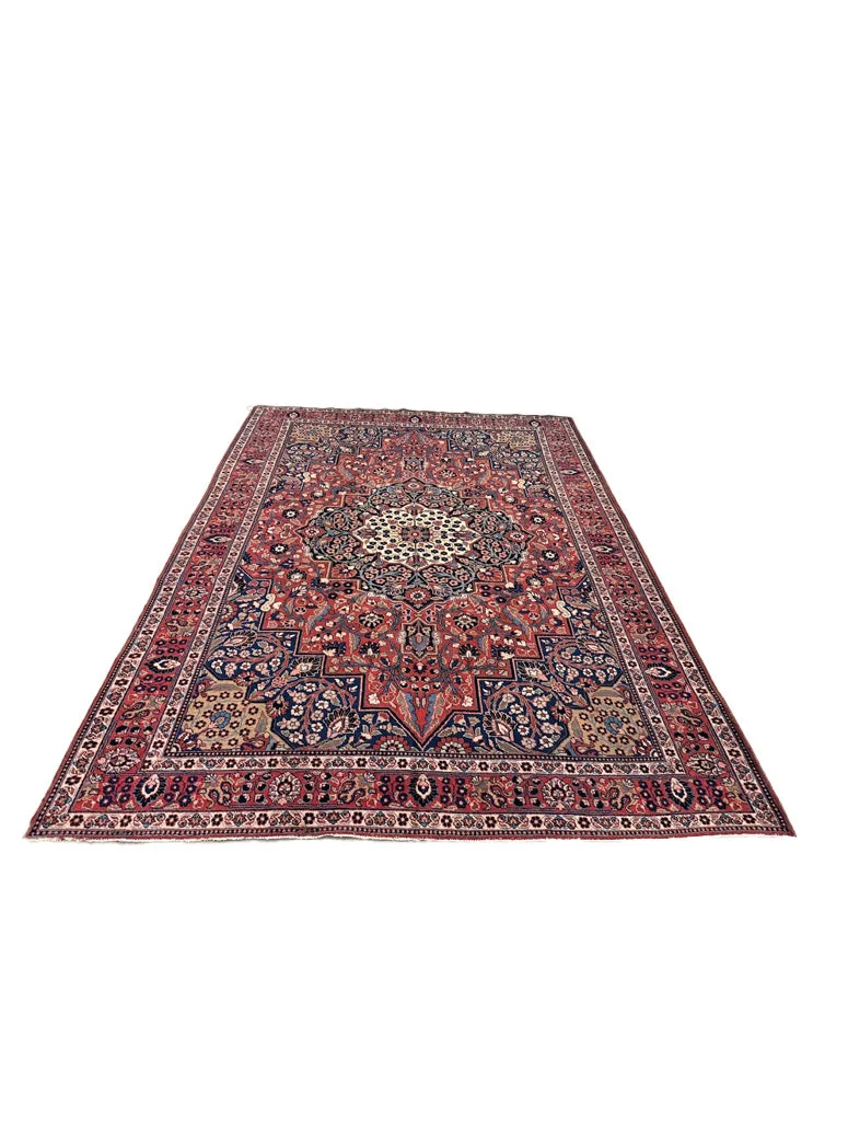 Fine Tabriz Rug | 8' X 11'6" - photo 3