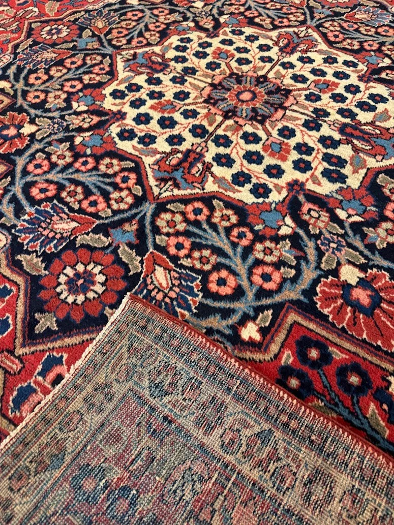 Fine Tabriz Rug | 8' X 11'6" - photo 9