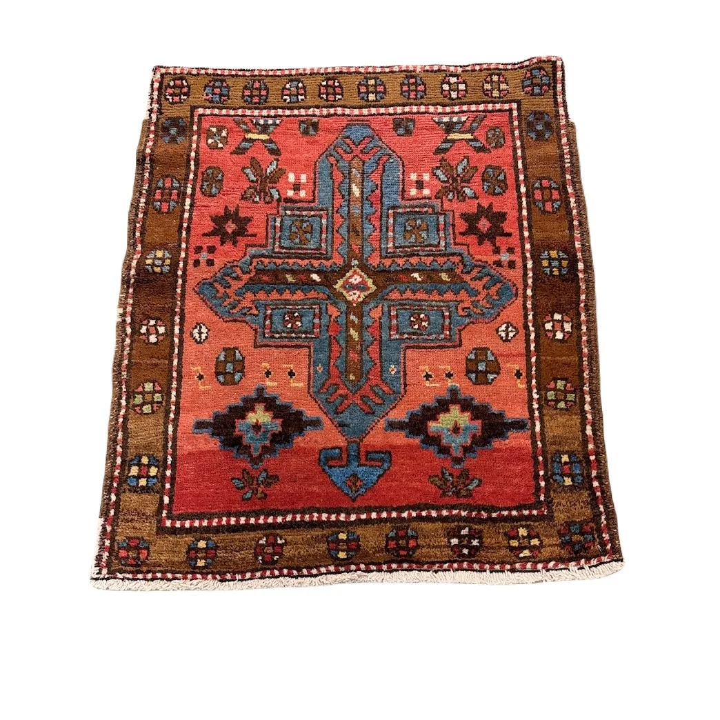 Antique Karajeh Heriz Rug | 2'7" X 3'1" - photo 2