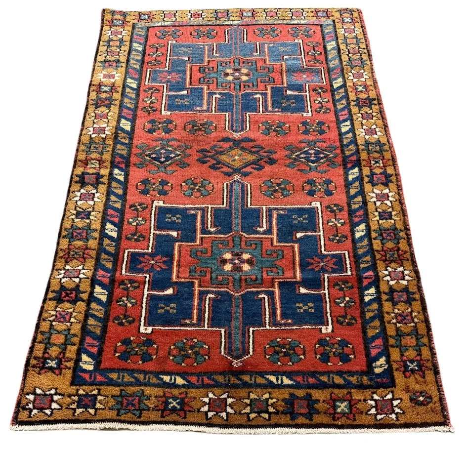 Antique Karajeh Heriz Rug | 3'3" X 5'3" - photo 2