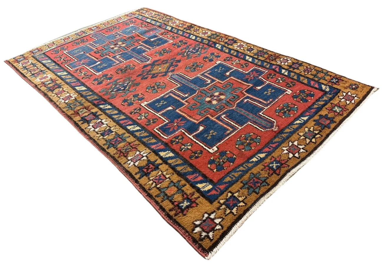 Antique Karajeh Heriz Rug | 3'3" X 5'3" - photo 4