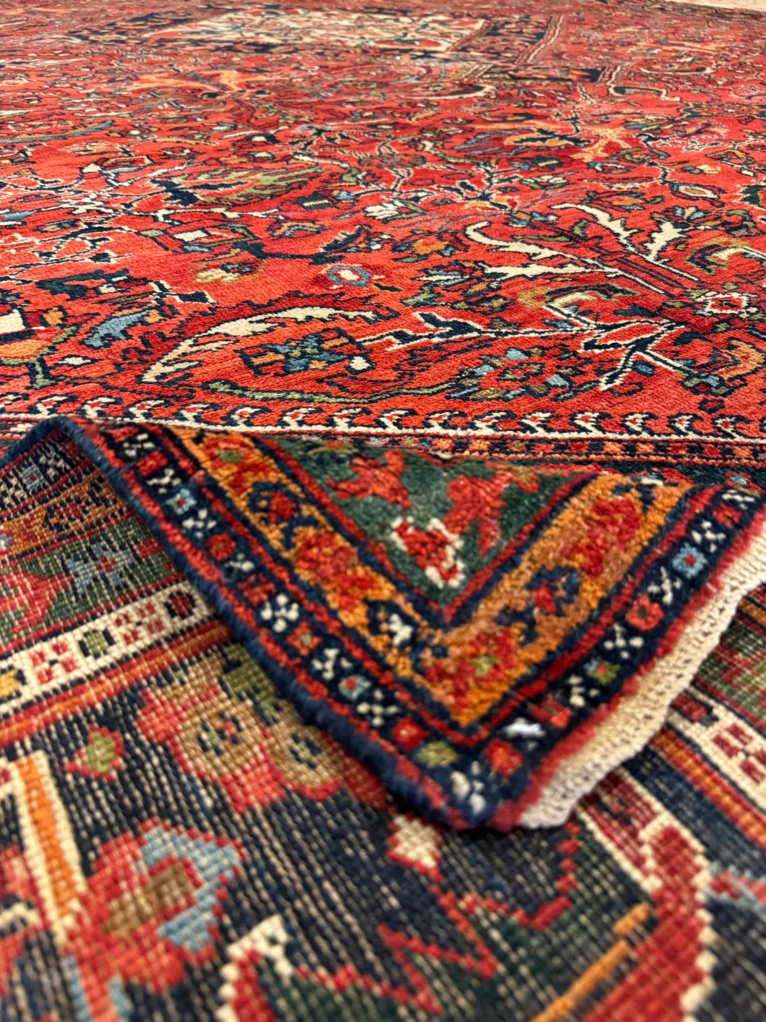 Antique Sultanabad Rug | 11' x 16' - photo 12