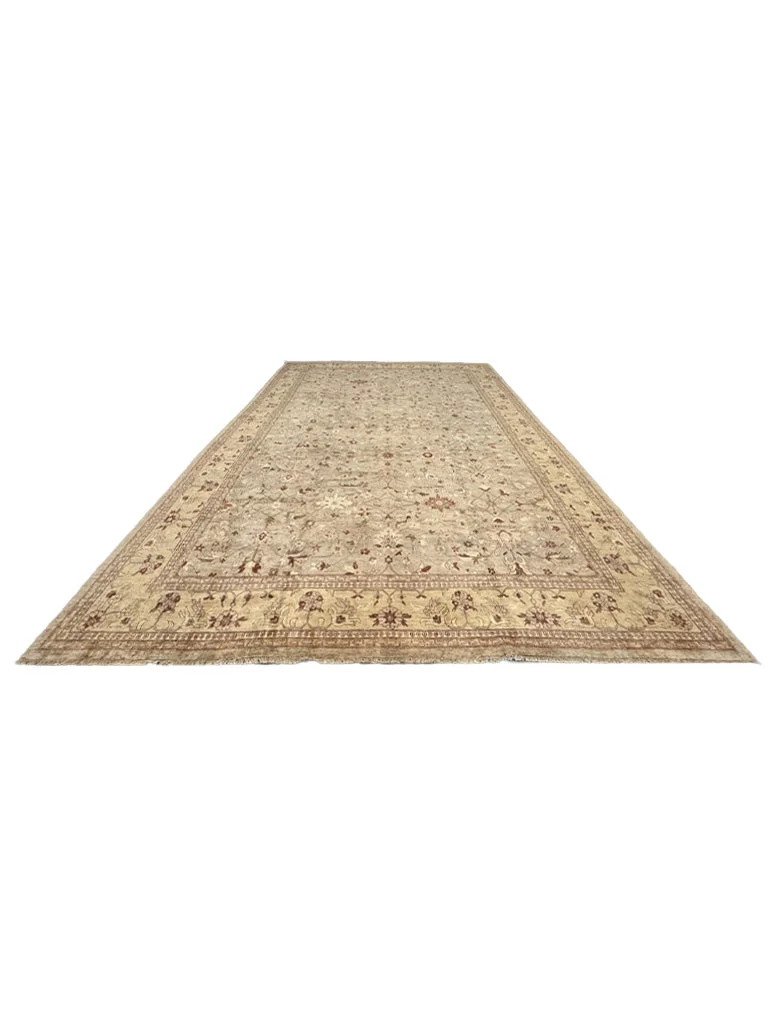 Fine Peshawar Rug | 12'2" X 17'11" - photo 3