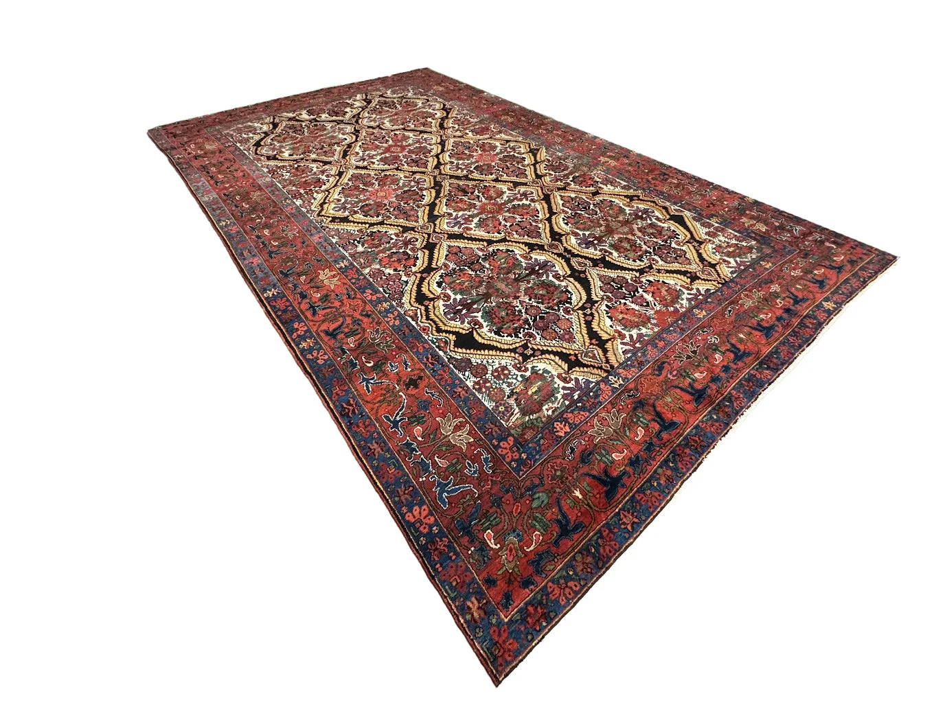 Antique Bakhtiari Rug | 12' X 19' - photo 5