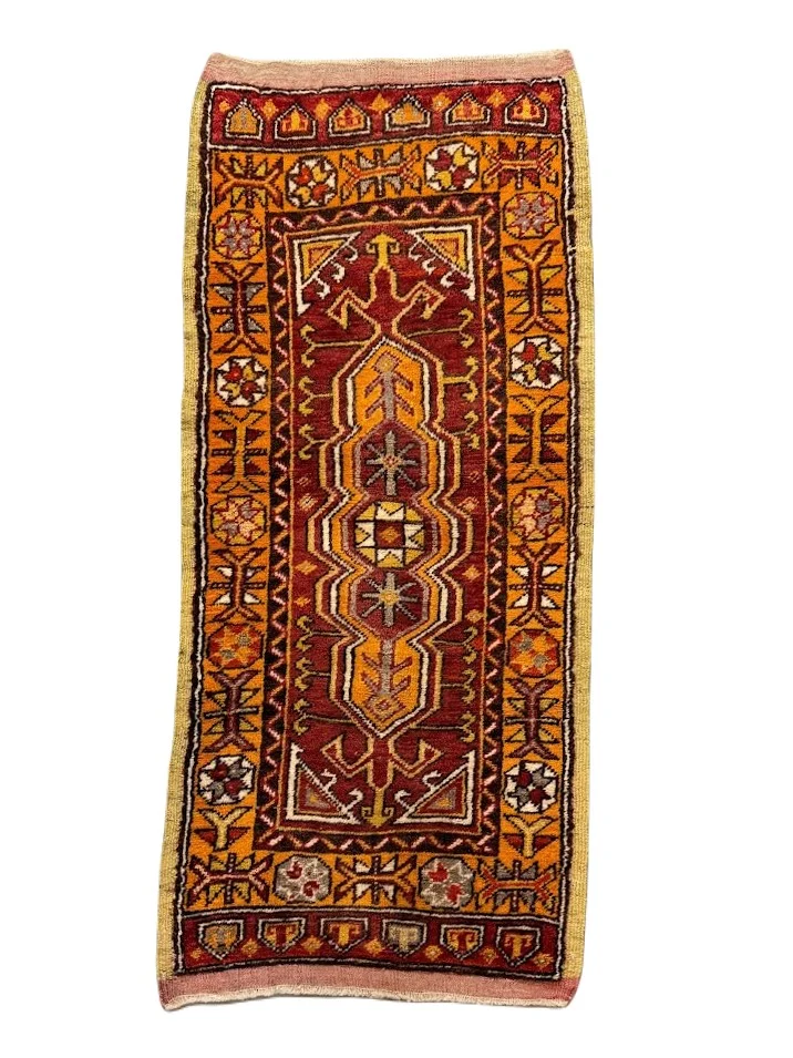 Vintage Oushak Rug | 2' X 4'