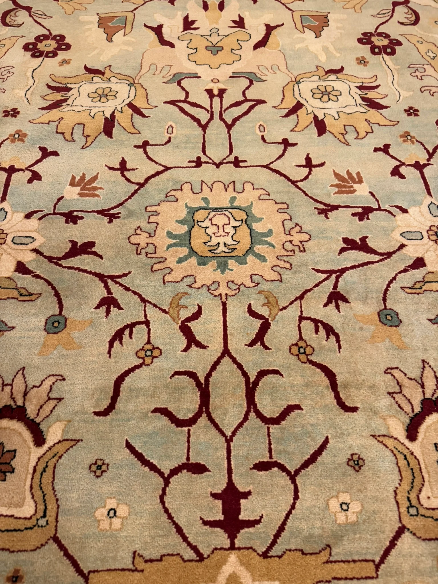 Fine Agra Rug | 12' x 15'6" - photo 8
