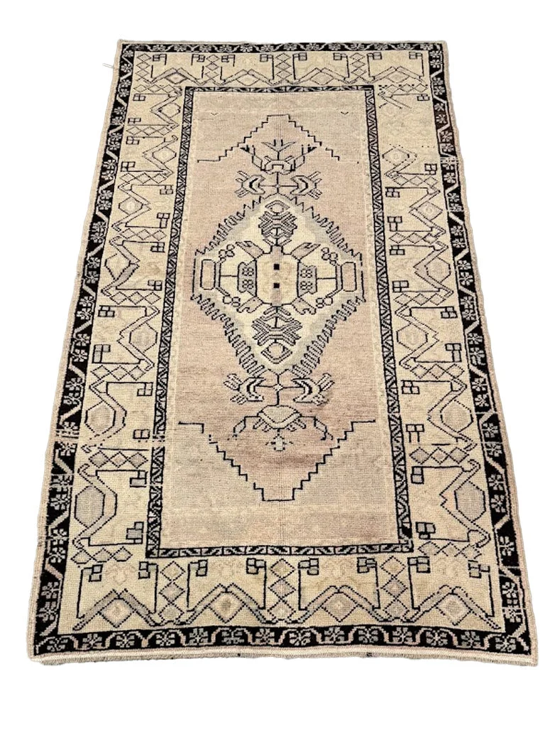 VIntage Oushak Rug | 3'8" X 6'10" - photo 3