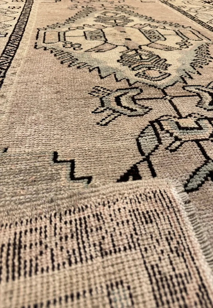 VIntage Oushak Rug | 3'8" X 6'10" - photo 9