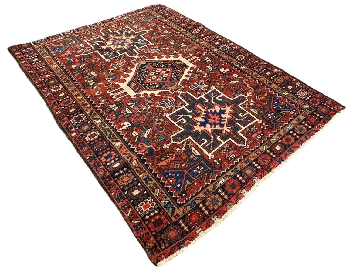 Fine Karajeh Heriz Rug | 3'6" X 4'6" - photo 4