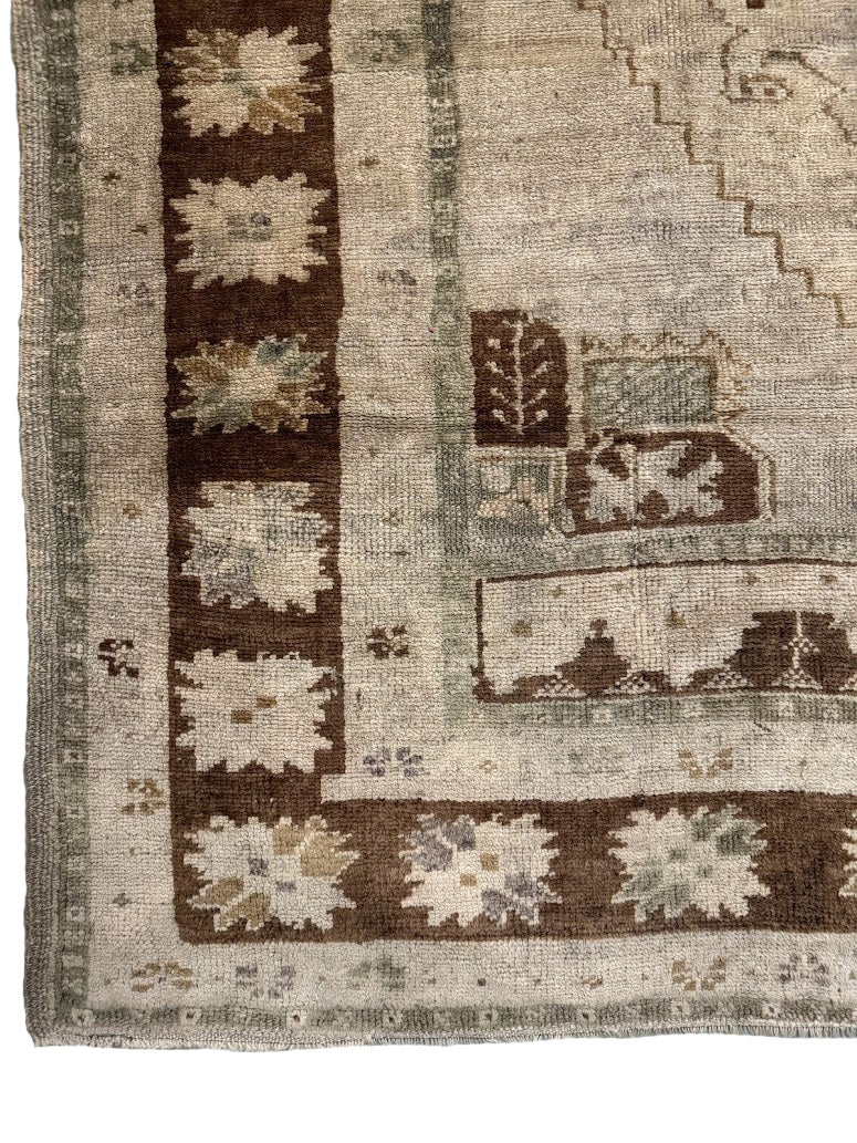 Vintage Oushak Rug | 4'7" X 6'6" - photo 5
