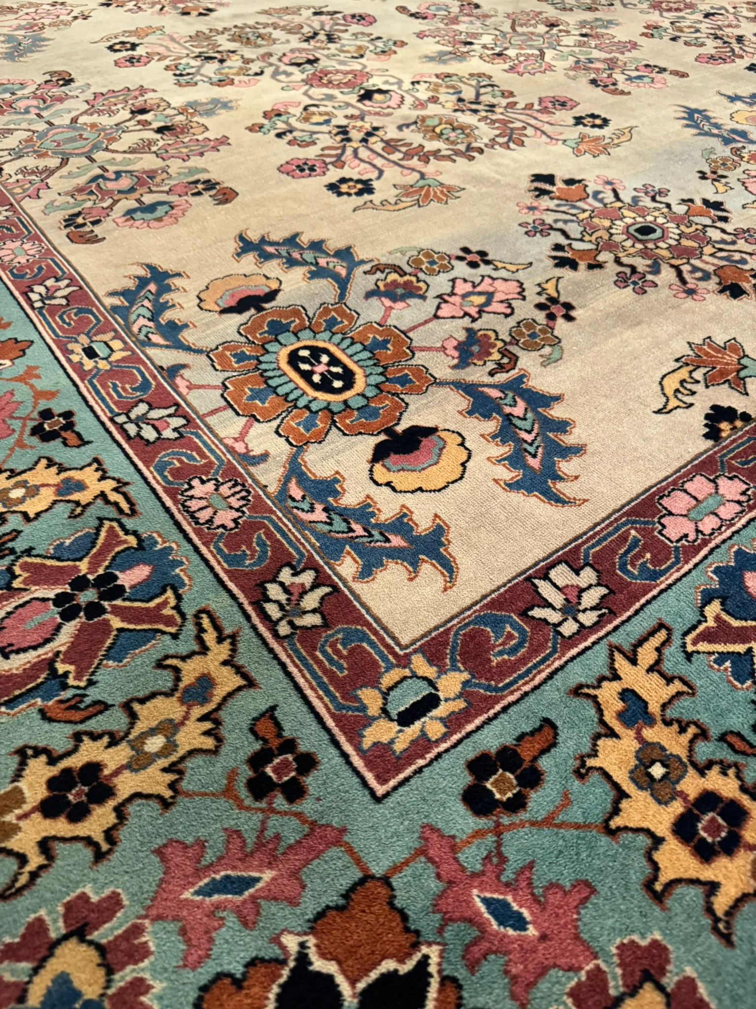 Antique Fine Agra Rug | 10' x 14' - photo 8