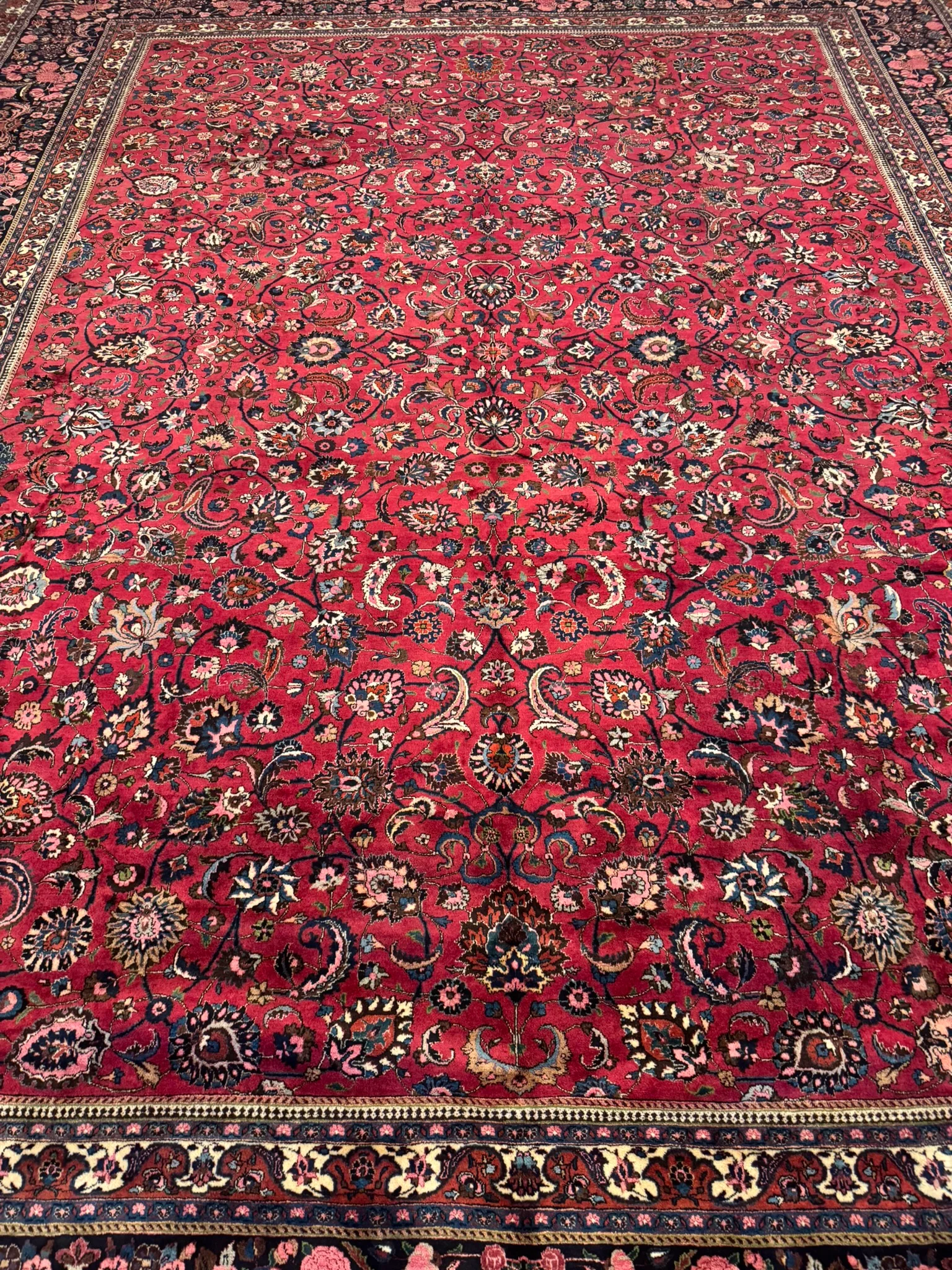 Fine Mashad Rug | 13'5" x 17' - photo 6