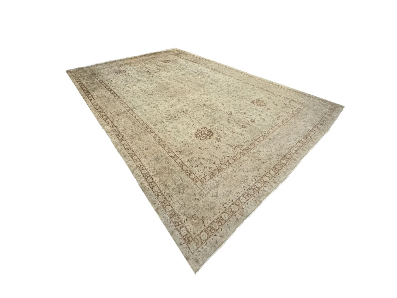 Fine Tabriz Rug | 13' X 19' - photo 4