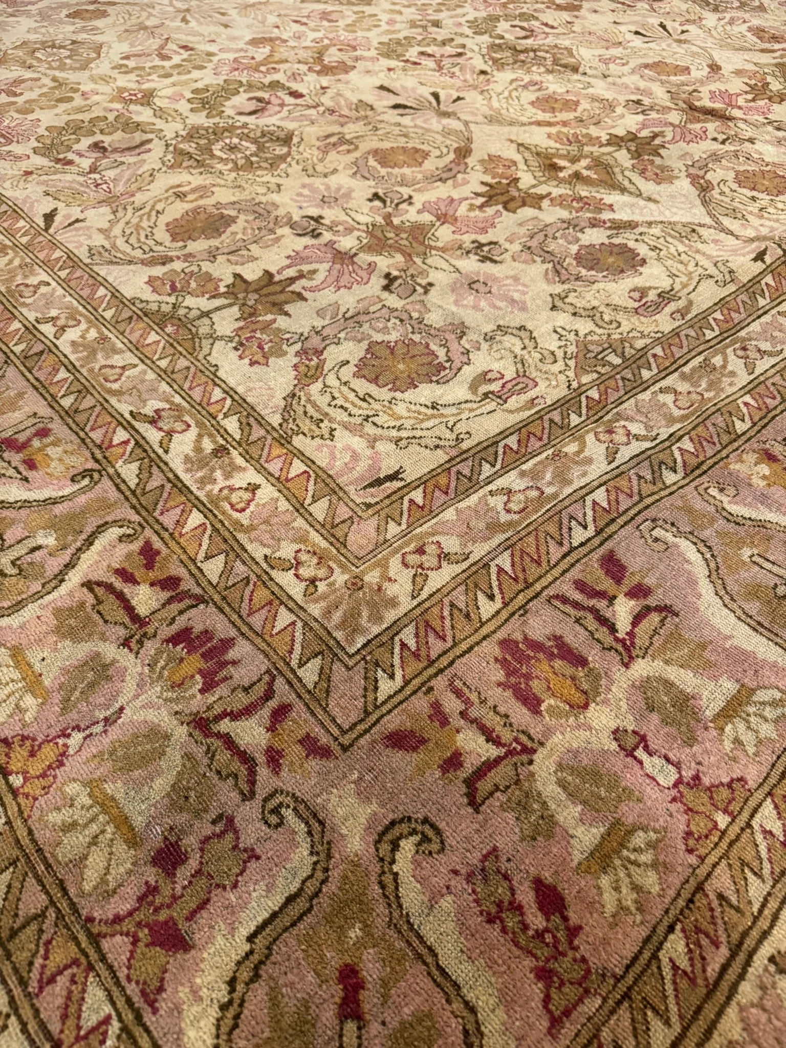 Antique Fine Agra Rug  | 10'6" x 10'8" - photo 8
