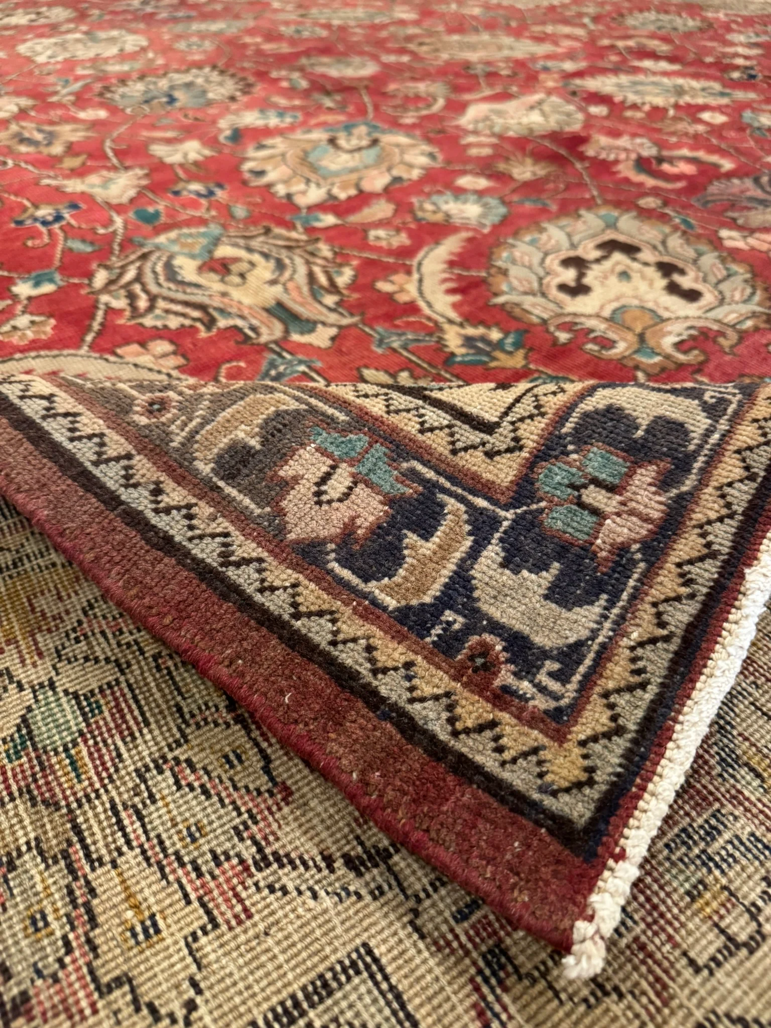 Fine Tabriz Rug | 10'11" x 14'3" - photo 12