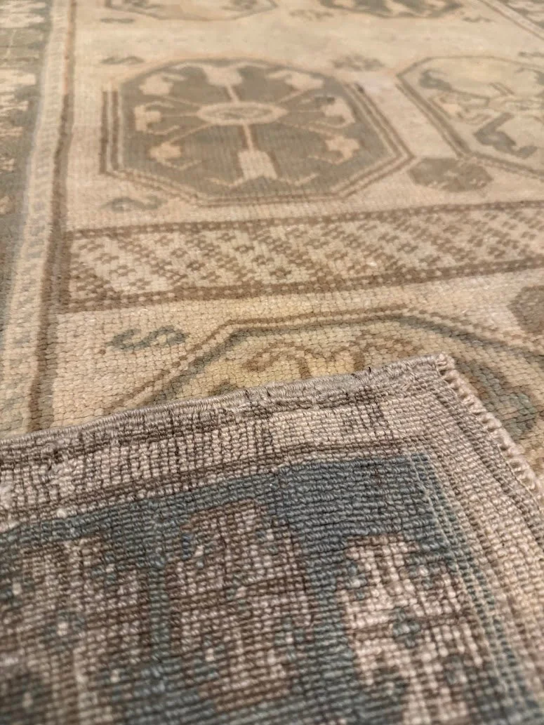 Vintage Oushak Rug | 3'11" x 6'4" - photo 6