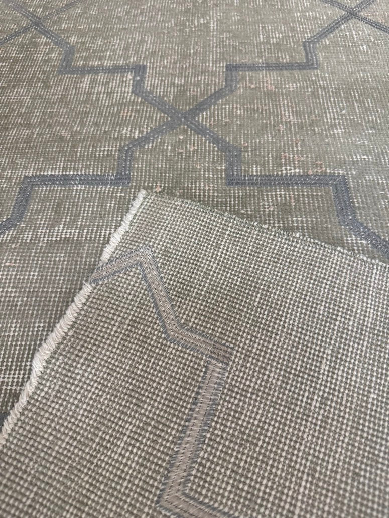 Vintage Turkish Rug | 3'2" X 6'1" - photo 9