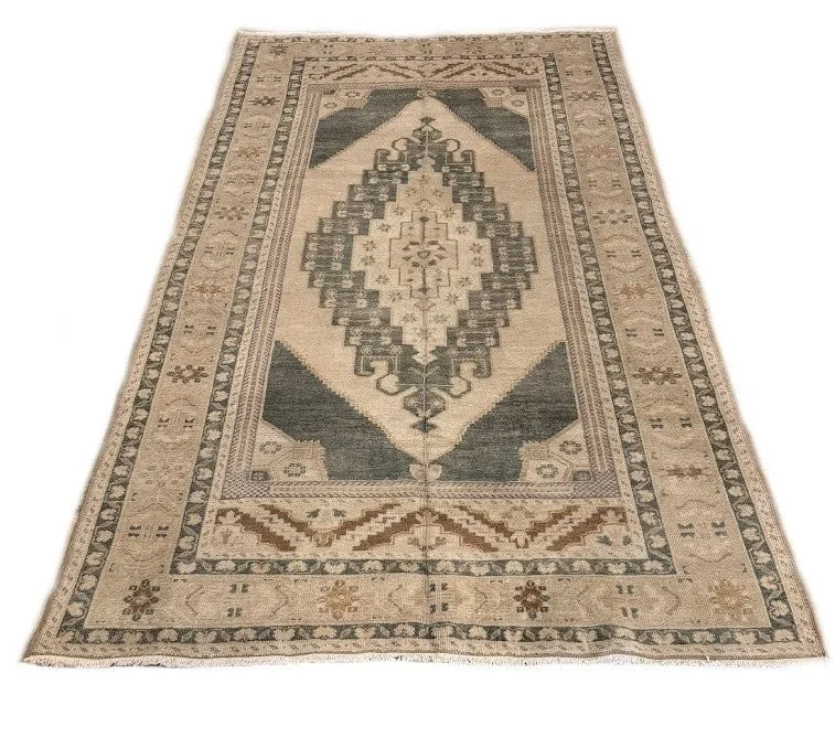 Vintage Oushak Rug | 5'4" X 9'6" - photo 2