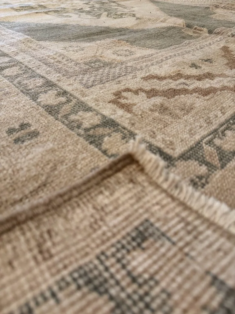 Vintage Oushak Rug | 5'4" X 9'6" - photo 7