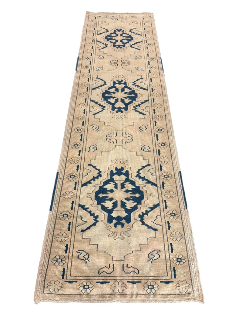 Vintage Turkish Runner | 2'8" x 9'6" - photo 2