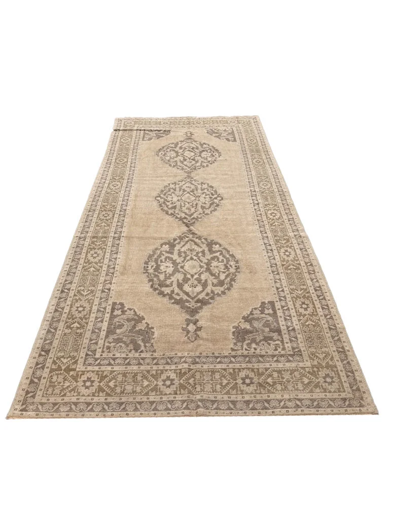 Vintage Turkish Rug | 5' X 10'6" - photo 2