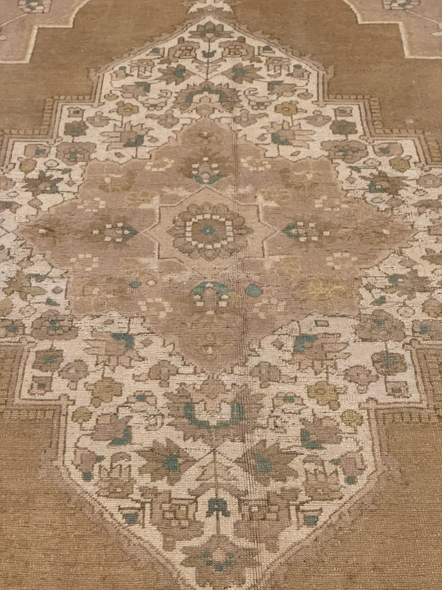 Vintage Oushak Rug | 7'8" x 12'10" - photo 7