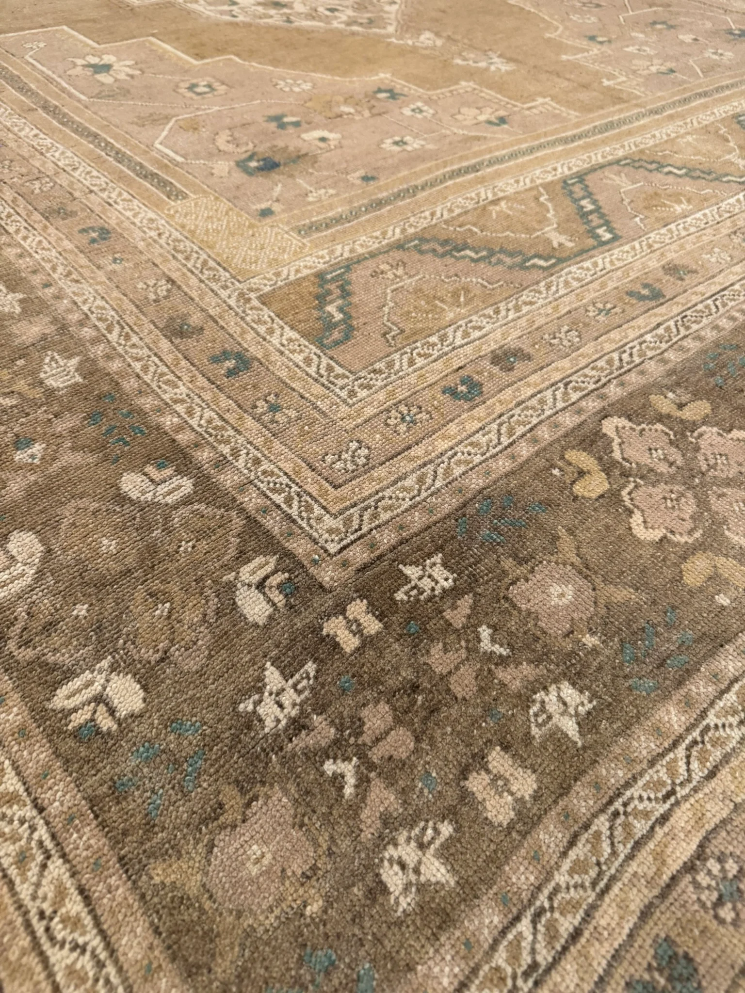 Vintage Oushak Rug | 7'8" x 12'10" - photo 8