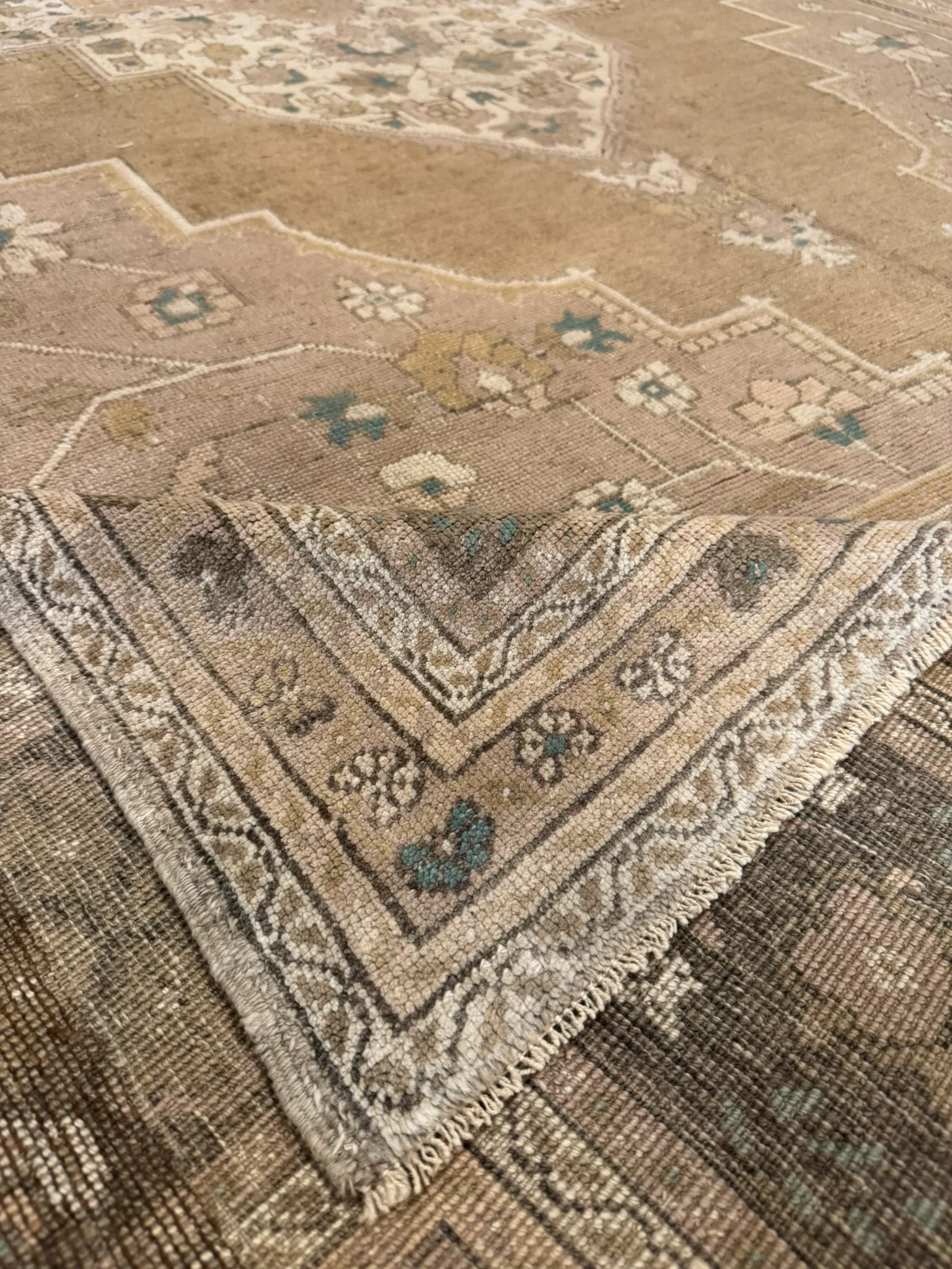 Vintage Oushak Rug | 7'8" x 12'10" - photo 12