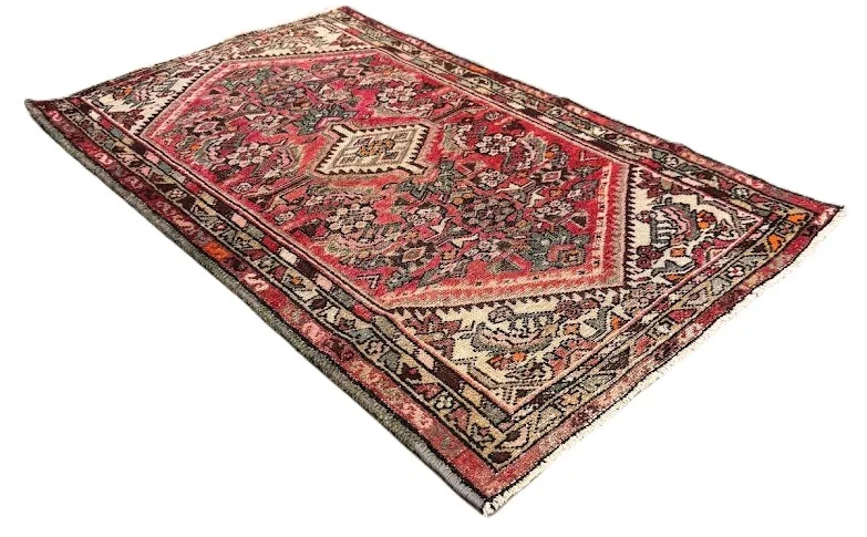 Vintage Hamadan Rug | 2'5" x 4' - photo 5