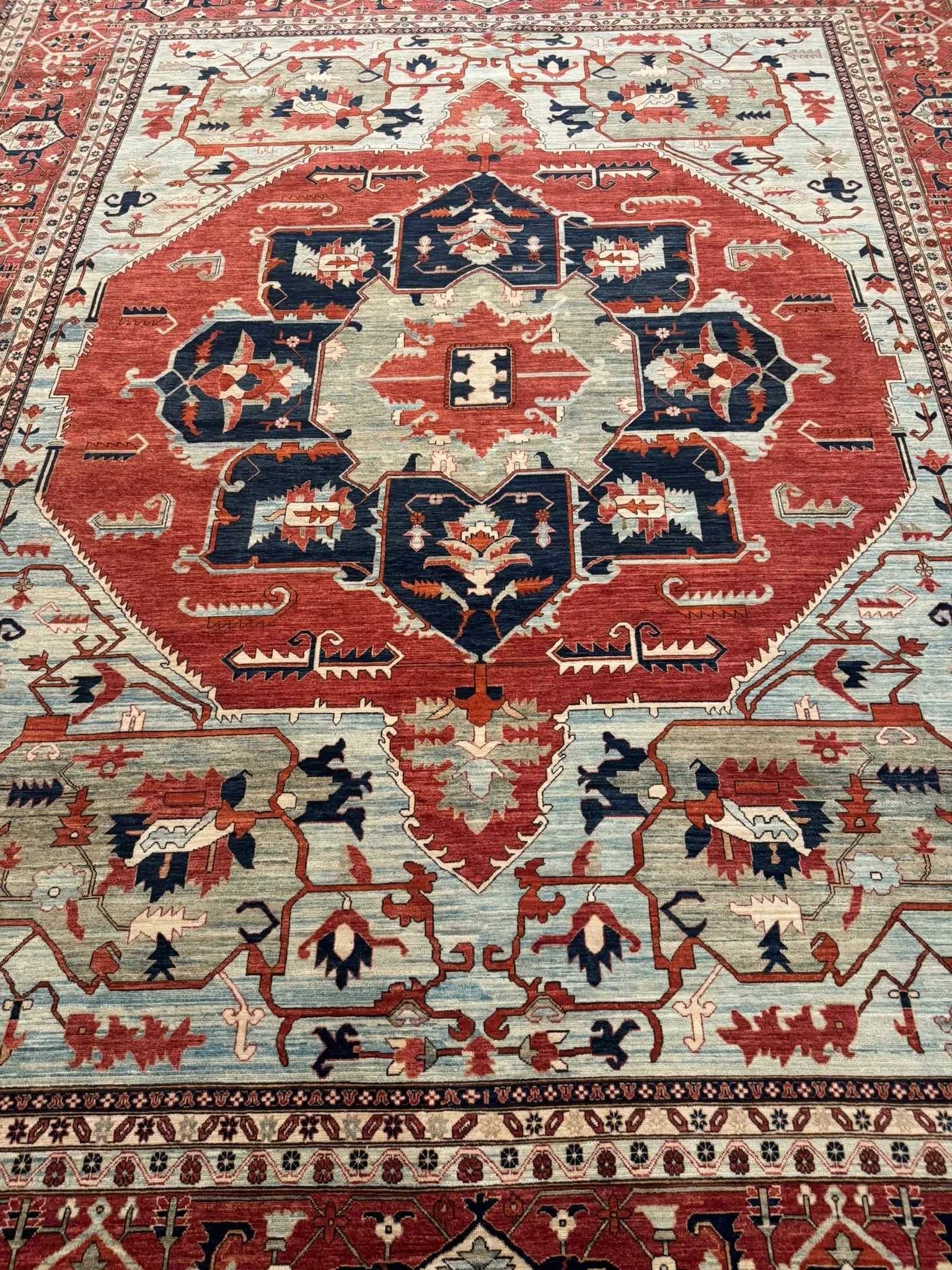 Fine Serapi Rug | 10'9" X 13'6" - photo 6